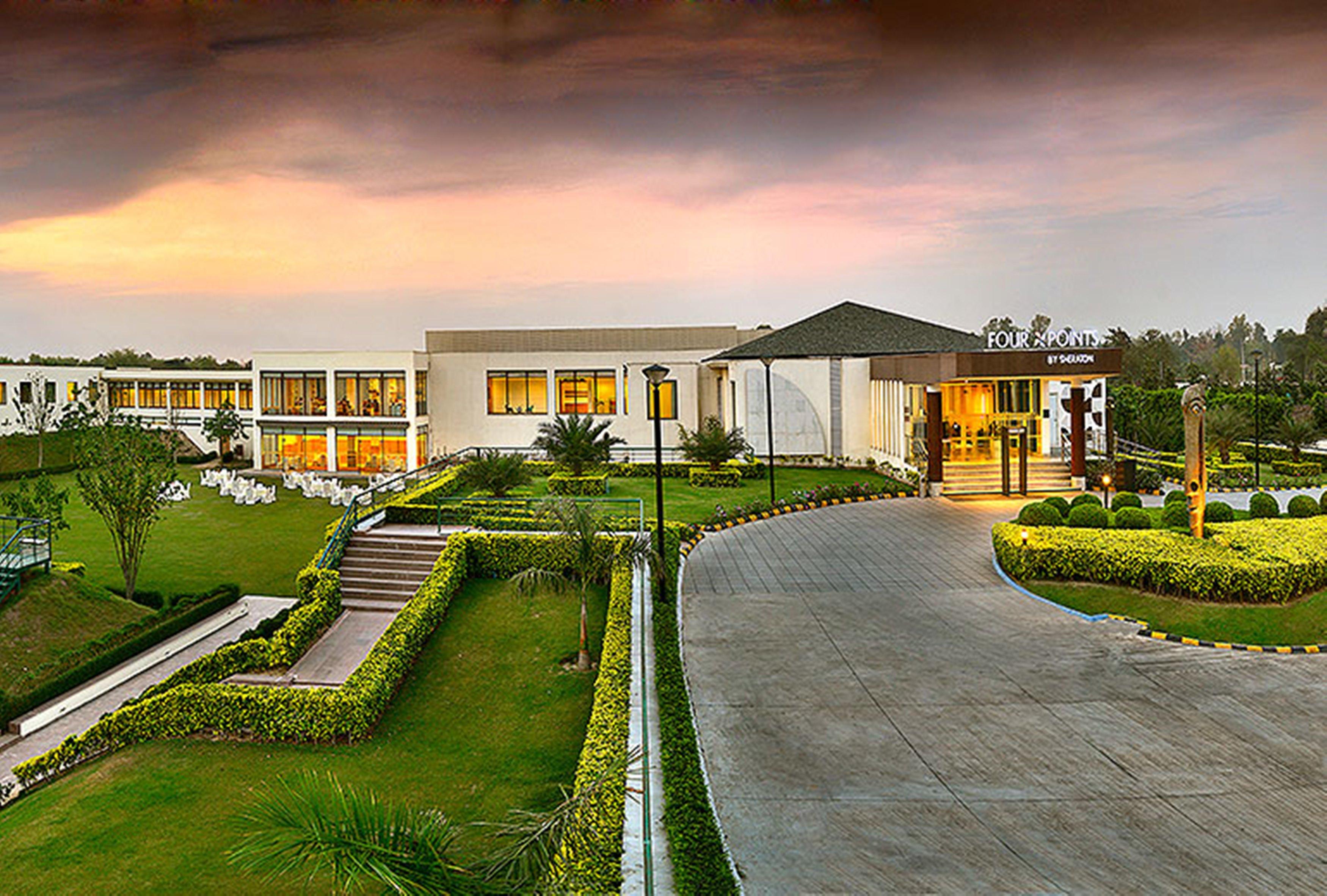 Four Points By Sheraton New Delhi, Airport Highway Ngoại thất bức ảnh