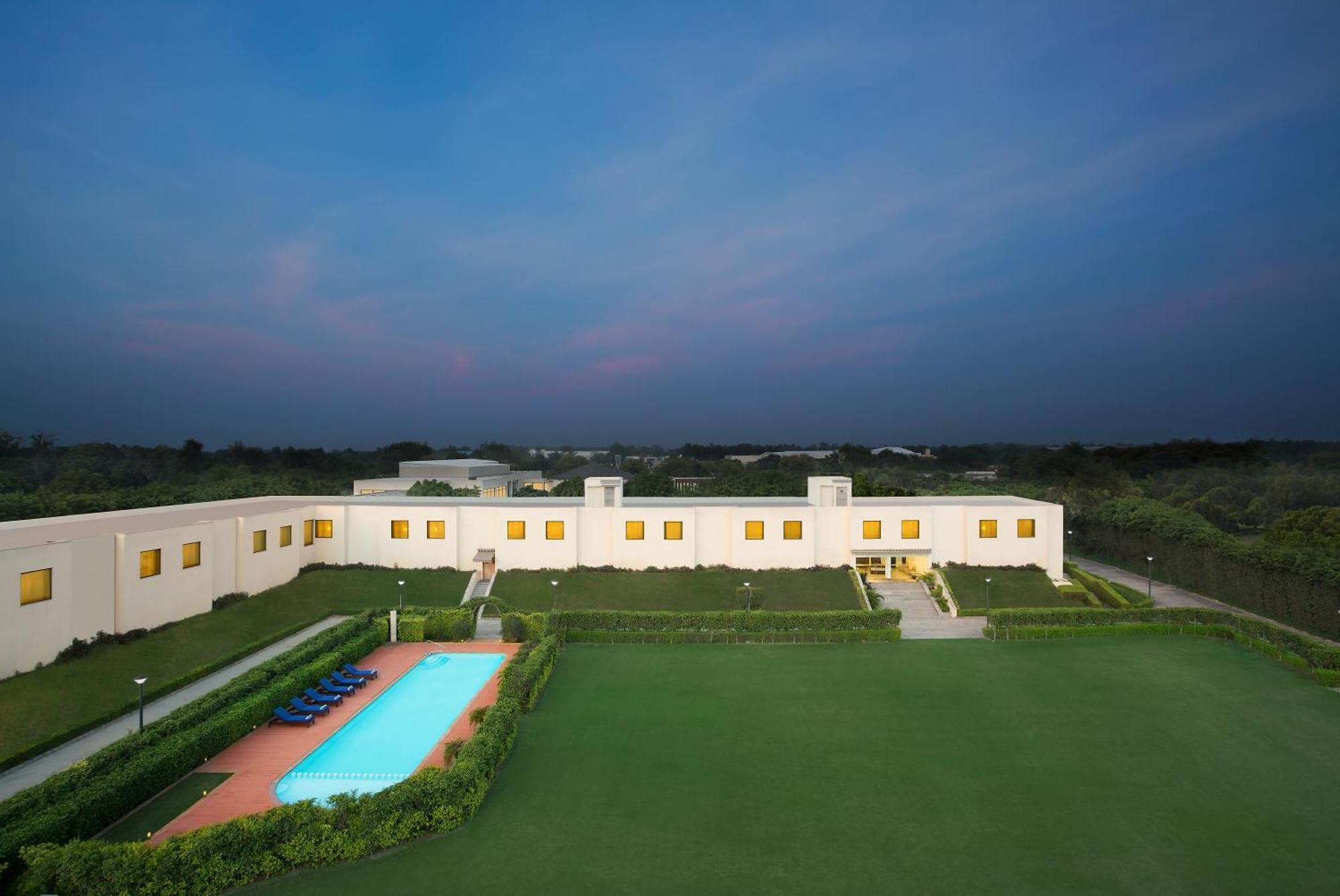 Four Points By Sheraton New Delhi, Airport Highway Ngoại thất bức ảnh