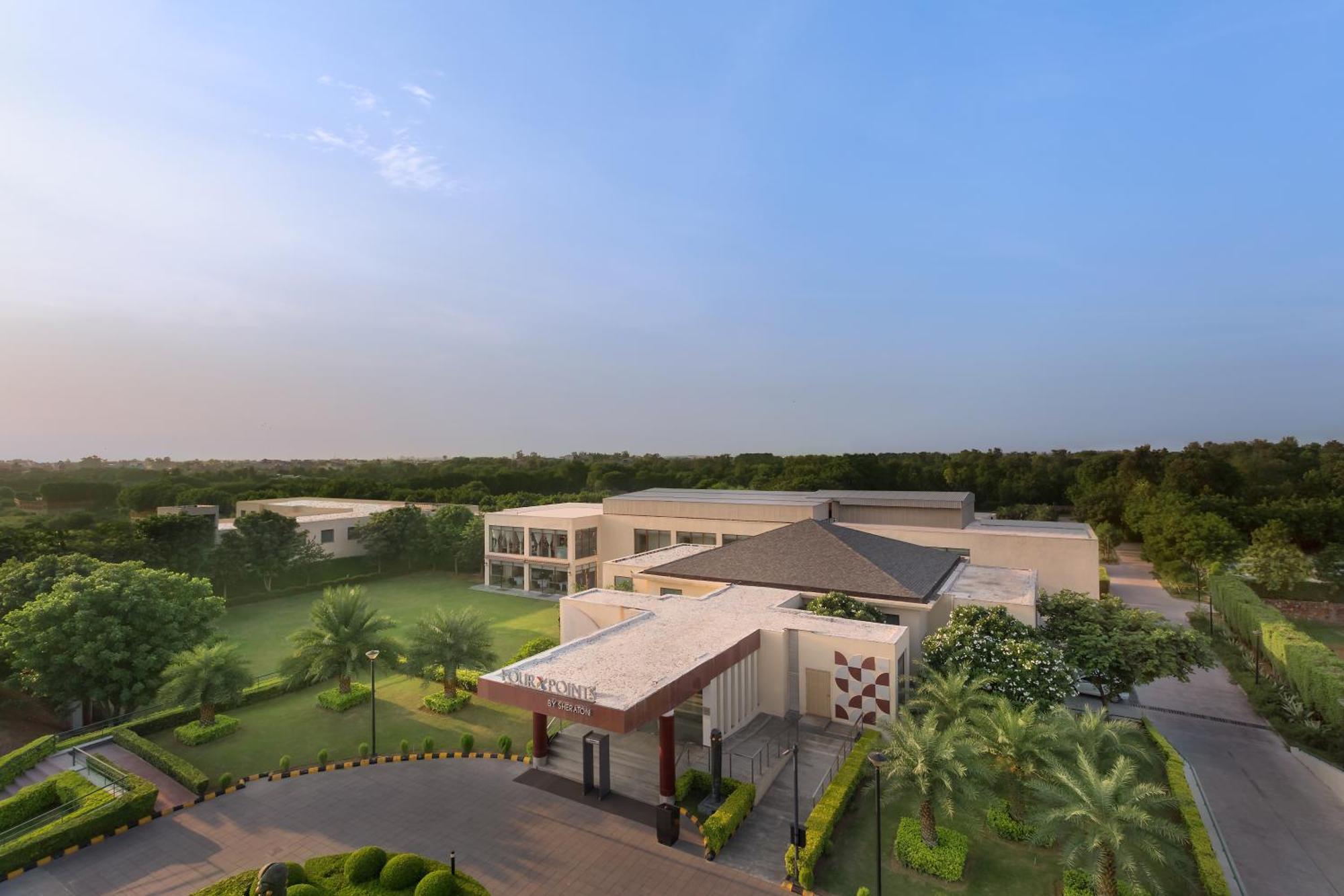 Four Points By Sheraton New Delhi, Airport Highway Ngoại thất bức ảnh