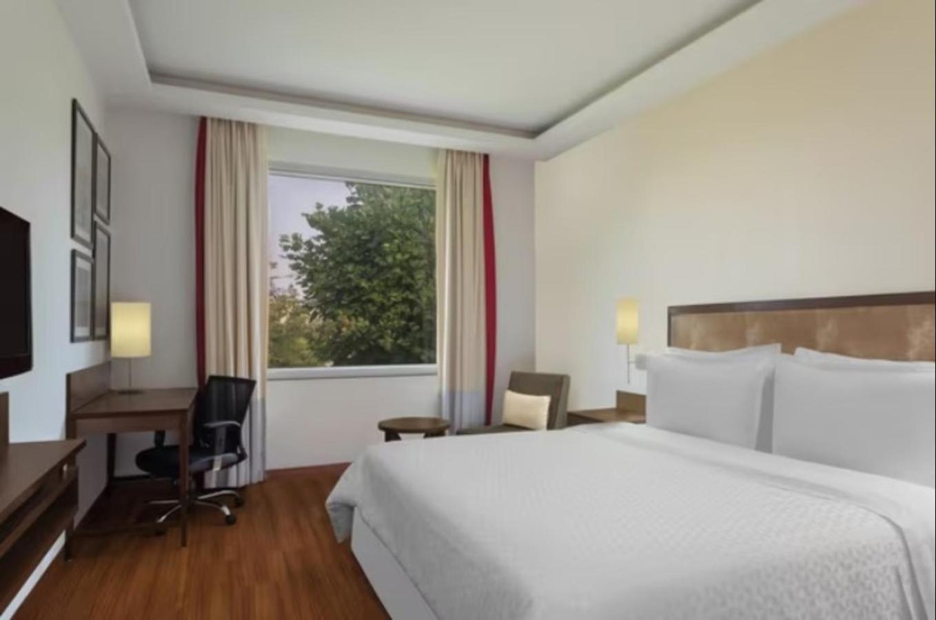 Four Points By Sheraton New Delhi, Airport Highway Ngoại thất bức ảnh