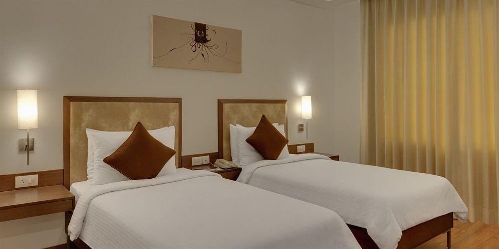 Four Points By Sheraton New Delhi, Airport Highway Ngoại thất bức ảnh